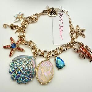 Betsey Johnson Mermaidcore Sealife Charm Bracelet NWT